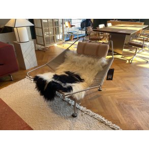 PP M�bler Flaglinestol, Poleret St�l, Naturl�der, inkl. lammeskind