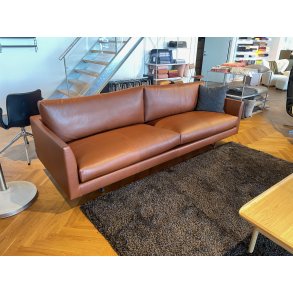 Montis Axel Sofa 4-pers 246cm, L�der Rancho Castanya