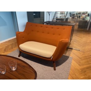 Finn Juhl Poet Sofa, Watercolour Stof, Valn�d